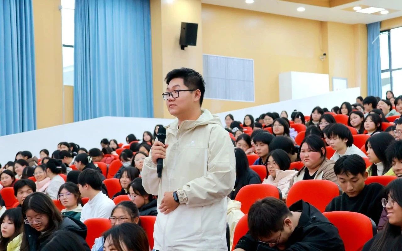 心理讲座5.jpg